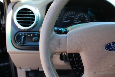 2003 Ford Expedition “TOW RIG”