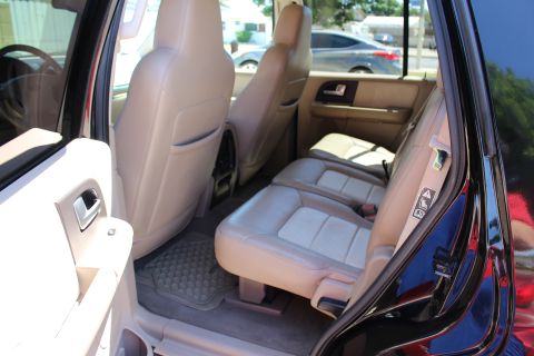 2003 Ford Expedition “TOW RIG”