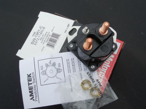 1993 Ford Bronco - MotorCraft SW1951C (E9TZ-11450-B) Starter Relay [url=https://www.supermotors.net/registry/media/955475] https://www.supermotors.net/getfile…
