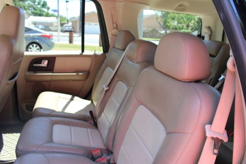 2003 Ford Expedition “TOW RIG”