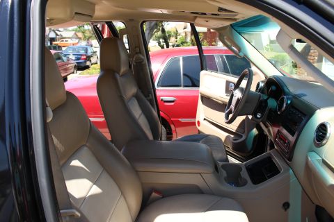 2003 Ford Expedition “TOW RIG”