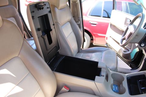 2003 Ford Expedition “TOW RIG”