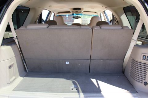 2003 Ford Expedition “TOW RIG”