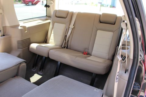 2003 Ford Expedition “TOW RIG”