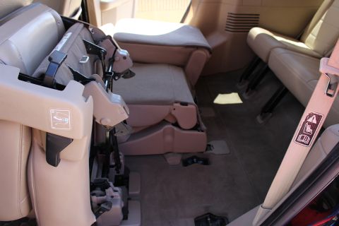 2003 Ford Expedition “TOW RIG”