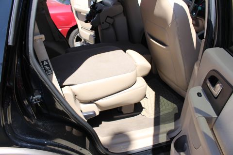 2003 Ford Expedition “TOW RIG”