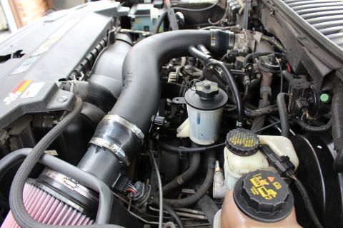 2003 Ford Expedition - Engine bay detail with aftermarket K&N cold air intake installed.