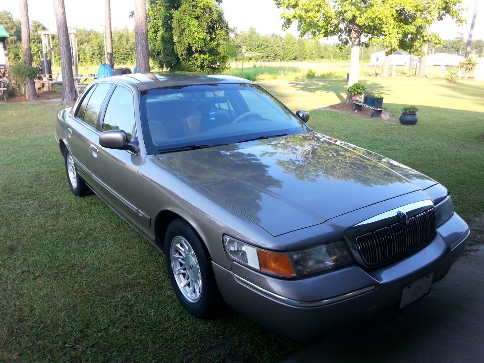 2001 Mercury Marquis