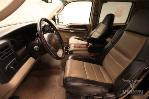 2005 Ford Excursion photo
