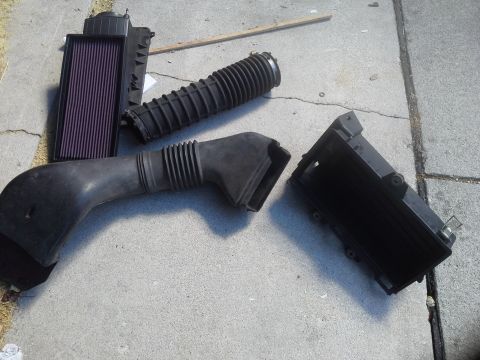 1996 Ford Bronco - Removed stock intake Note: broken chunk of the snorkel from PO
