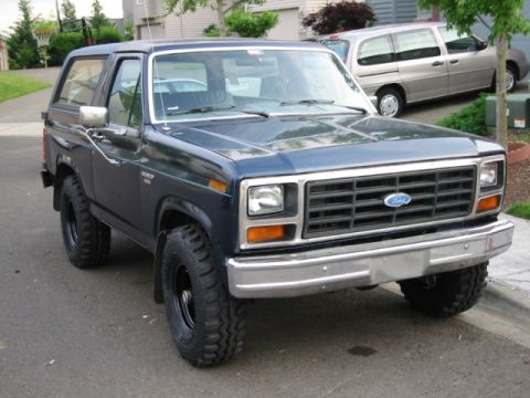 1985 Ford Bronco - Washed it and then got some new tires and wheels, black steel for the wheels, and got some Swampers 33-12.5-15's to wrap them with. Mmmm.