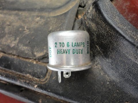 1978 Chevrolet C/K Pickup - Sylvania 552 heavy duty flasher (2-6 lamps)