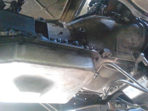 1990 Ford F-250 - got the 4R70W tranny in. some reason its about an inch or 2 further back than the stock AOD. not sure why