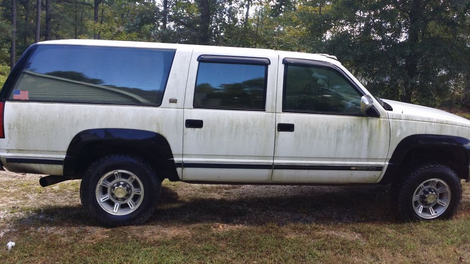 Poor Suburban. :'( After almost 2 years of sitting this is what she looks like. Picture does not do it justice; it looks a lot worse in person.