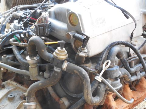 1993 Ford Bronco - This engine still has the early PCV configuration; not the later revision to reduce fouling of #8. [url=http://www.supermotors.net/vehicles…