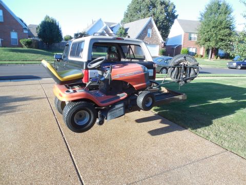 1983 Ford Bronco - It's not always this easy, but I can hand-load almost anything onto the hitch hauler. This is just during a breather - it's going all the w…