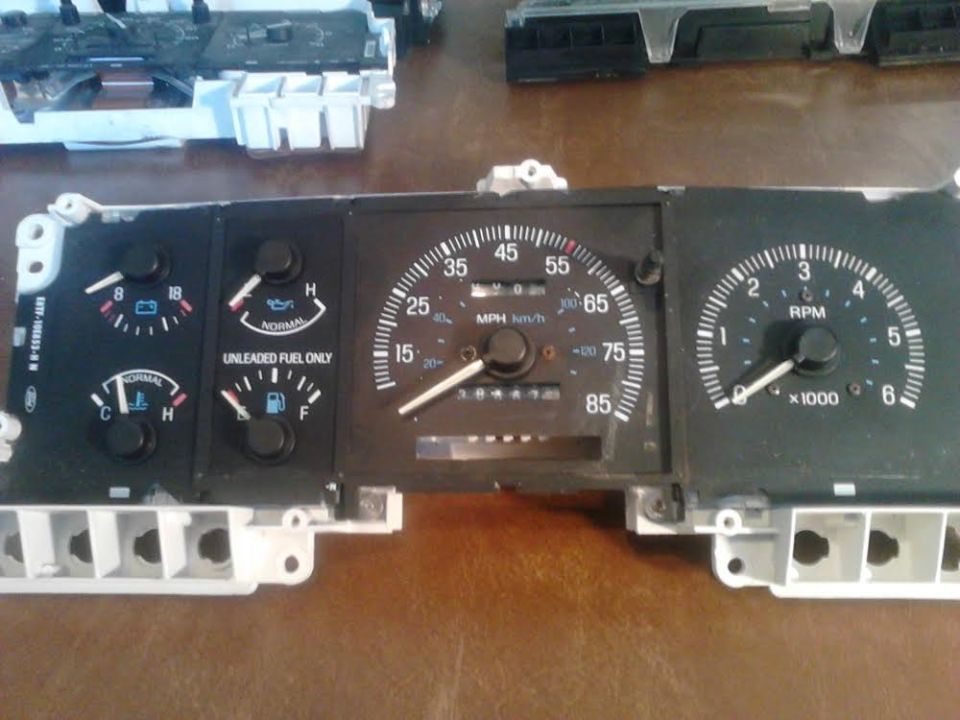 87-91 (88 in this case) instrument cluster. it has the optional tachometer
