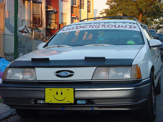 1991 Ford Taurus “PIMP MOBILE”
