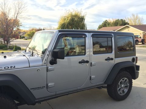 2014 Jeep Wrangler - 2014 JKU Rubicon Rugged Ridge Vent Visors DS