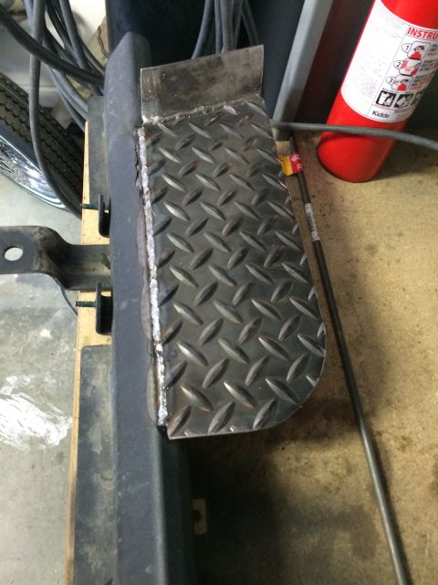 2014 Jeep Wrangler - 2014 JKU Rubicon rock slider mud rock deflector welded top view