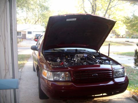 2004 Ford Crown Victoria - Oil prep time.