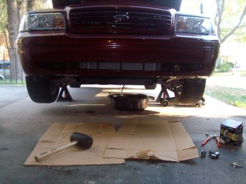 2004 Ford Crown Victoria - Last oil change of the year.