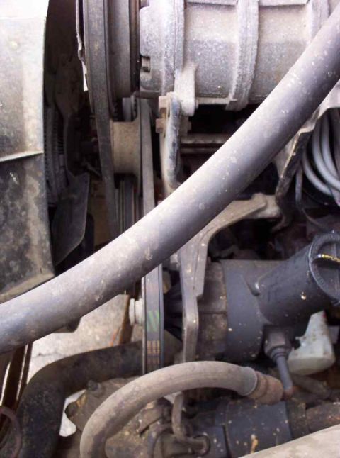 1985 Ford F-250 - Engine 9