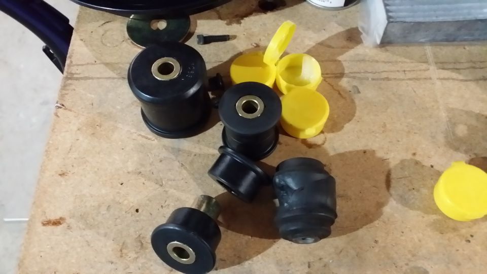 Energy suspension bushings