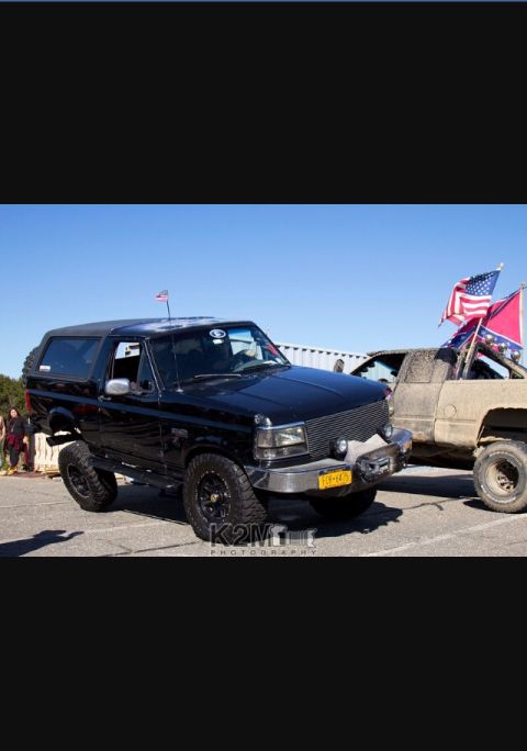 1995 Ford Bronco photo