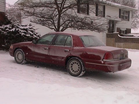 2000 Ford Crown Victoria - January 29, 2004 - 05