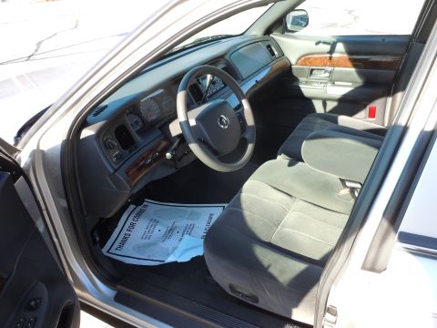 2001 Ford Crown Victoria