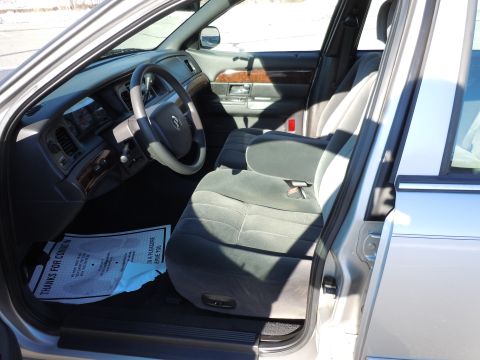 2001 Ford Crown Victoria