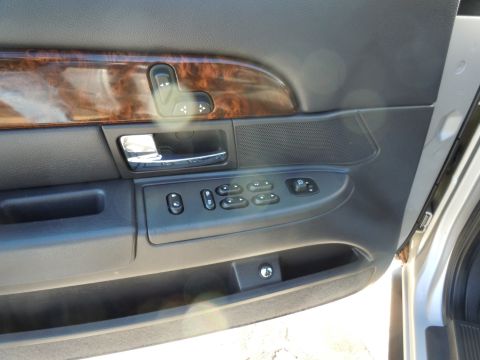 2001 Ford Crown Victoria