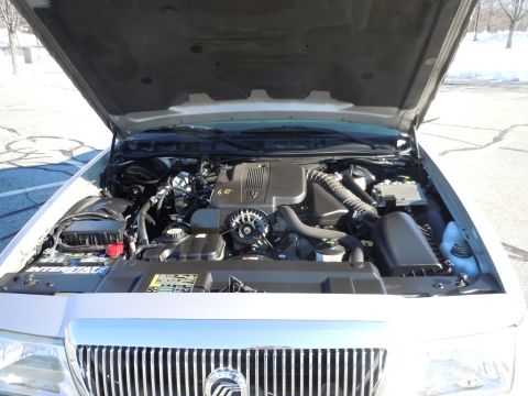 2001 Ford Crown Victoria