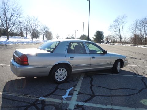 2001 Ford Crown Victoria