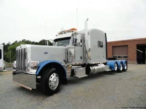 2003 Peterbilt 379 photo