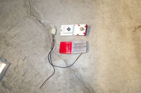 1998 Ford Crown Victoria - The P71s do not have illuminated courtesy lamps in the door. So, I replaced mine with a set out of a '97 P74.