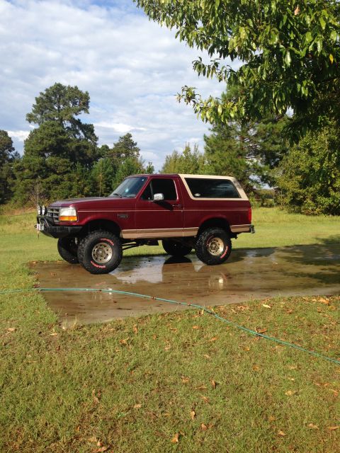 1996 Ford Bronco photo