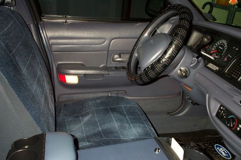 1998 Ford Crown Victoria - A picture, with flash.