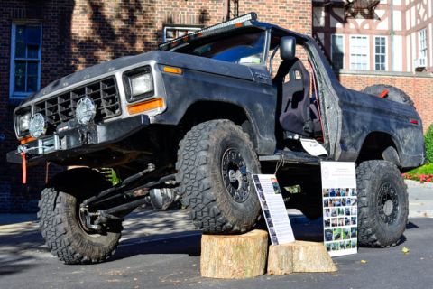 1979 Ford Bronco - Car Show