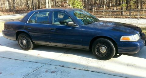 2003 Ford Crown Victoria