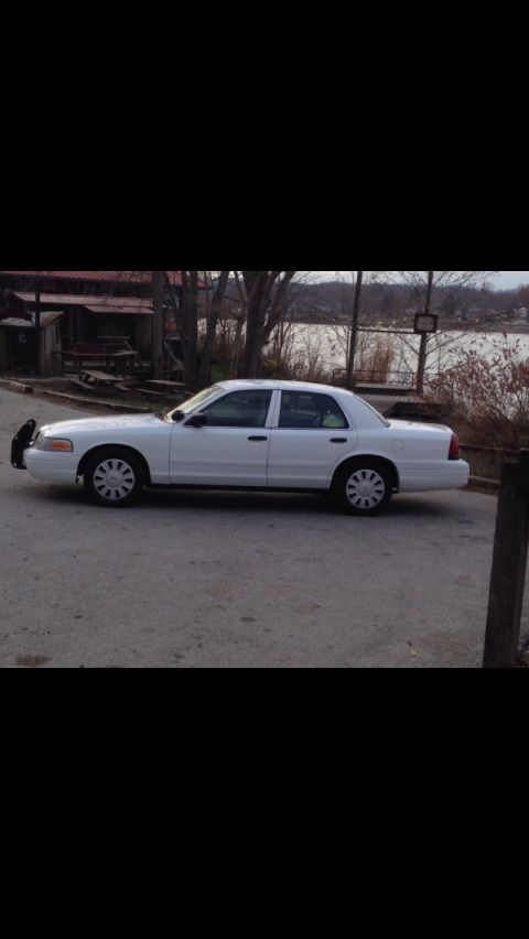 2007 Ford Crown Victoria photo