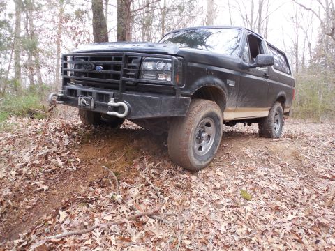 1983 Ford Bronco - I expected the ground to be softer & slicker than this, but I didn't have much trouble driving up & down in the same spot about 15 times. […