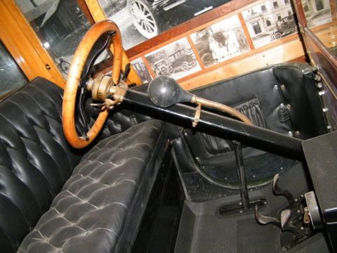 1912 Ford Model T photo