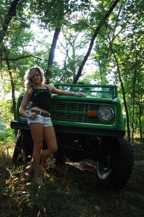2000 Ford Excursion photo