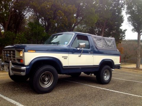 1986 Ford Bronco photo