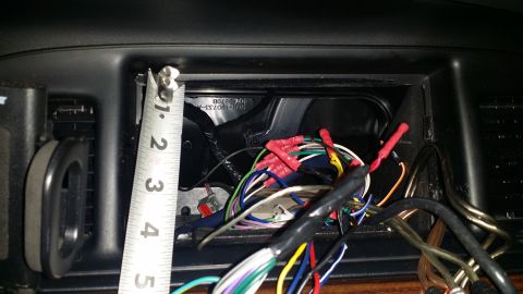 2007 Ford Crown Victoria - Radio cavity is 4 inches in height