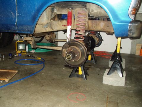 1978 Ford Bronco - dropping the trans