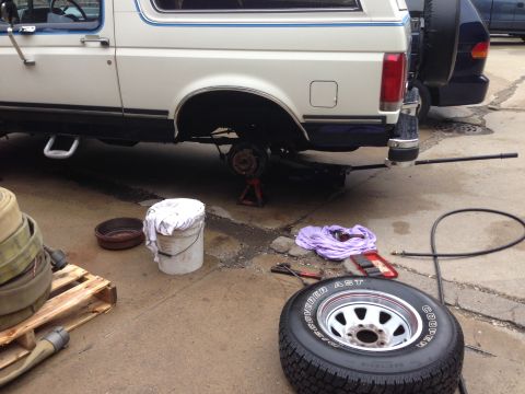 1989 Ford Bronco - Adjusting the rear brakes. She sat for 5 years in a CA driveway. Lots of small adjustments to be made and systems to be checked.