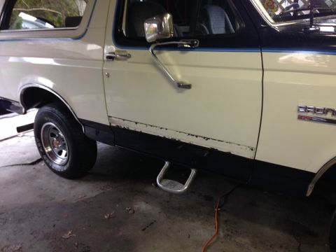 1989 Ford Bronco - Had to move into the garage due to a thunderstorm.